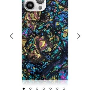 Flaunt phone case- like new plus new dust free screen protector